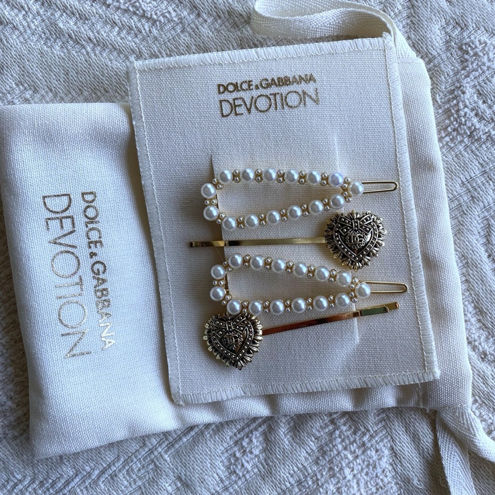 Dolce&Gabbana Devotion Gold Sacred Heart Emblem Brass Plated hair clips set -New